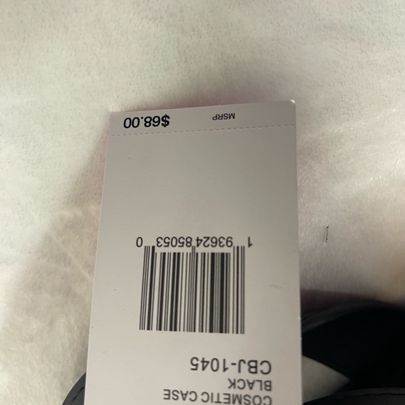 Betsey Johnson toiletries carrying case, NWT - Picture 10 of 10